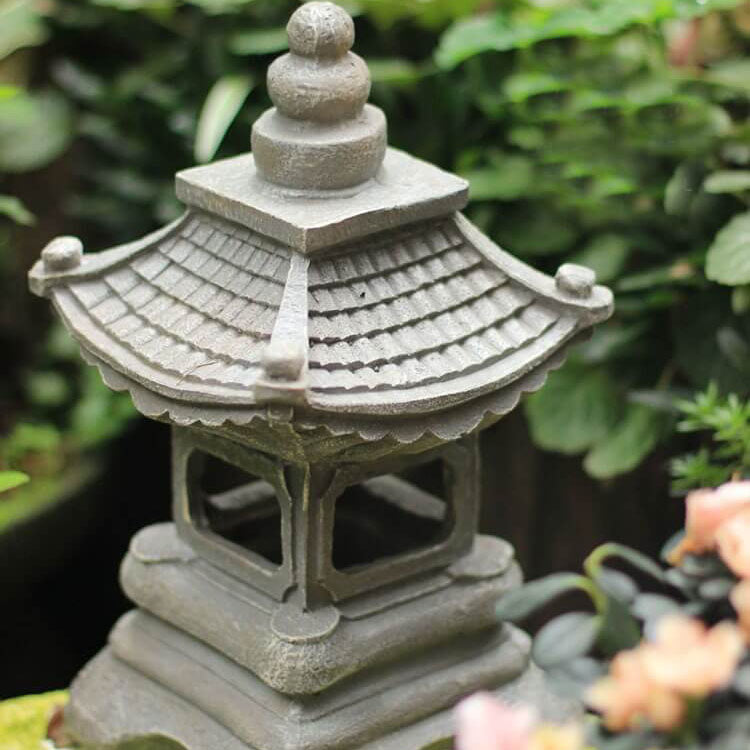 Lampe de jardin solaire LED de style zen pagode avec effet pierre