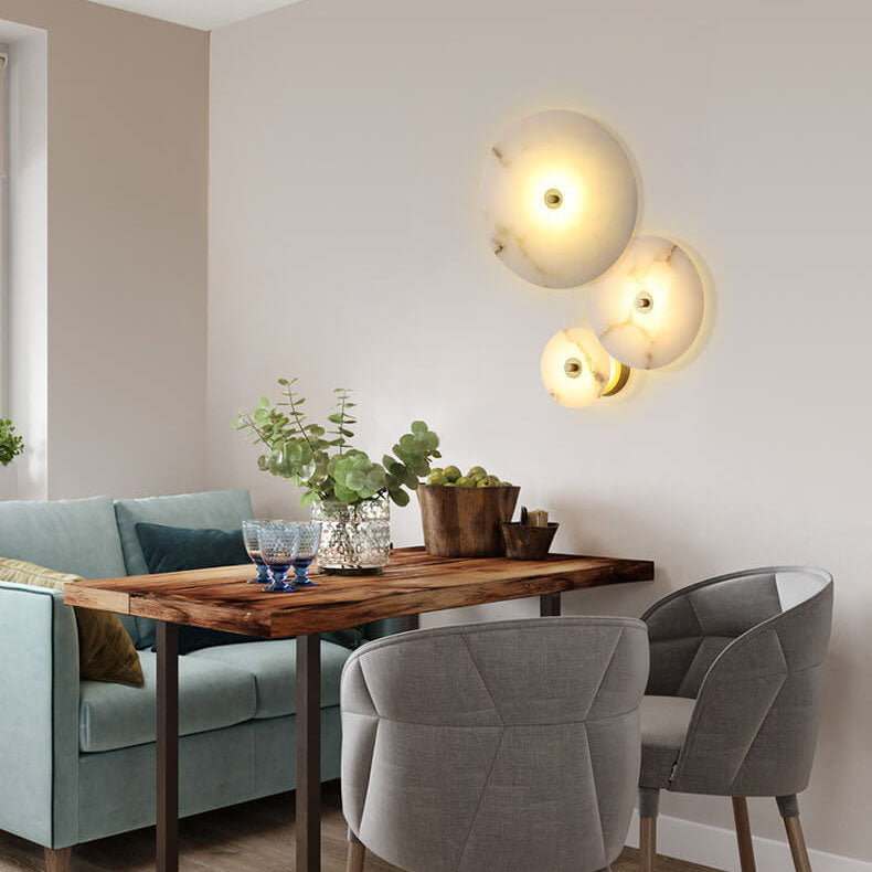 Association d'acrylique et de marbre dans une lumière design !