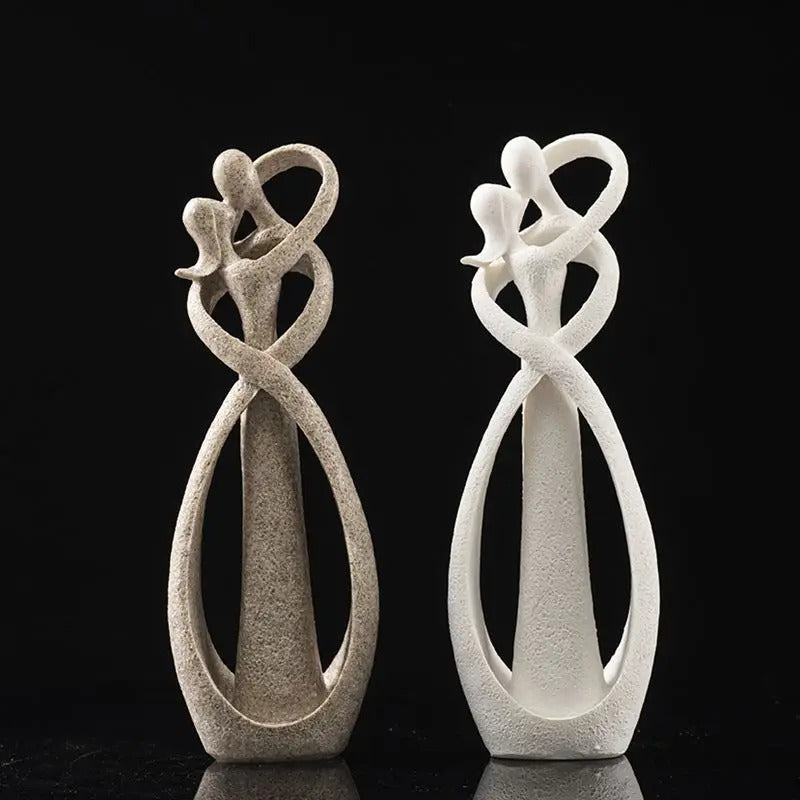 Sculpture d'amour intemporelle, élégante et symbolique