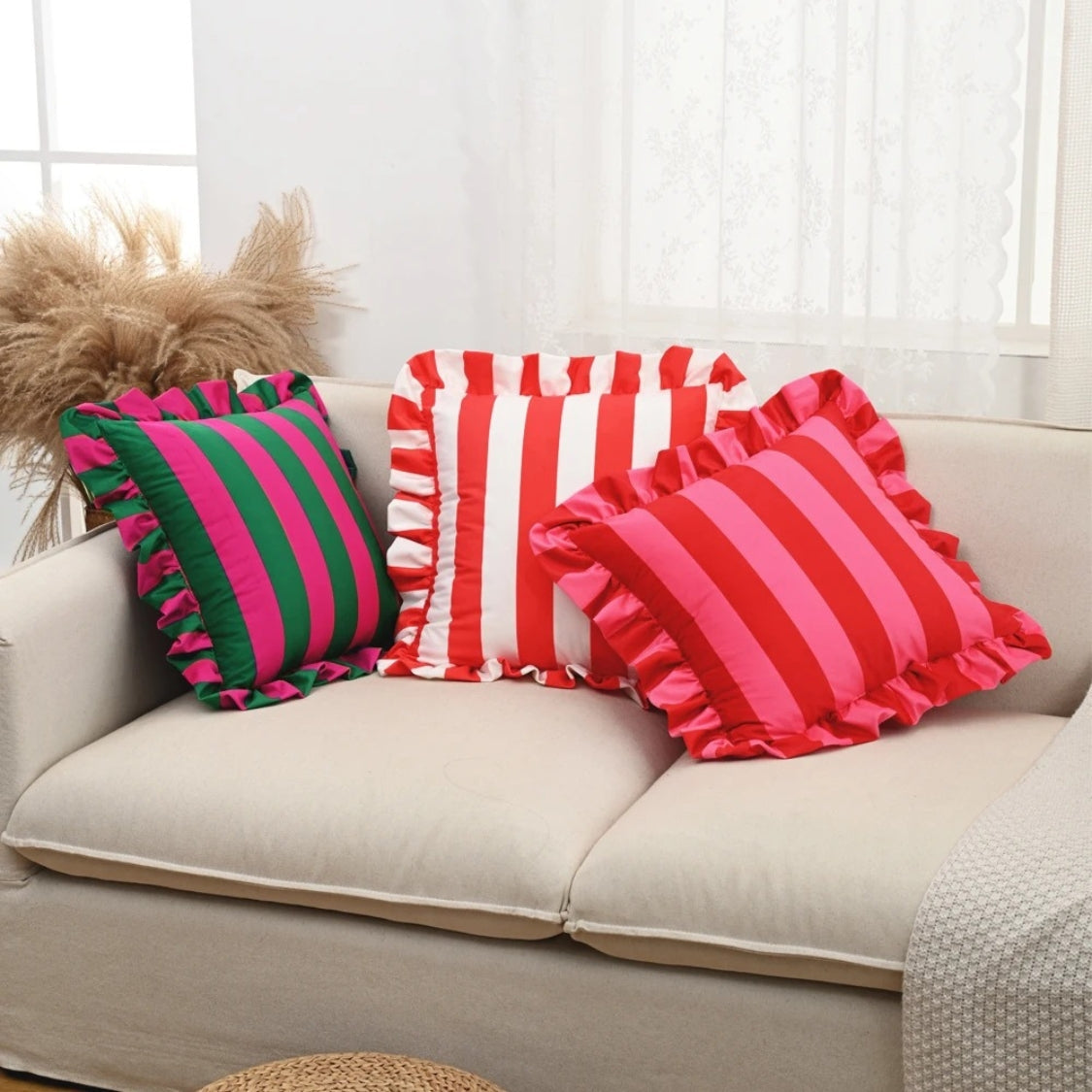 Housse de Coussin à Volants Rayée Rétro