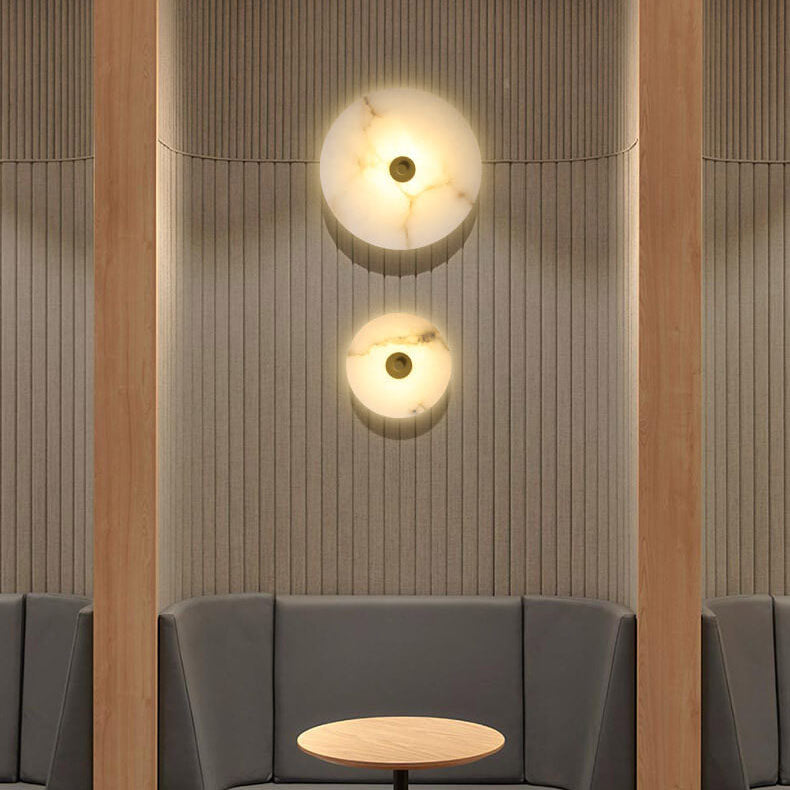 Association d'acrylique et de marbre dans une lumière design !