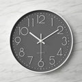 Leve – Horloge murale 3D simple