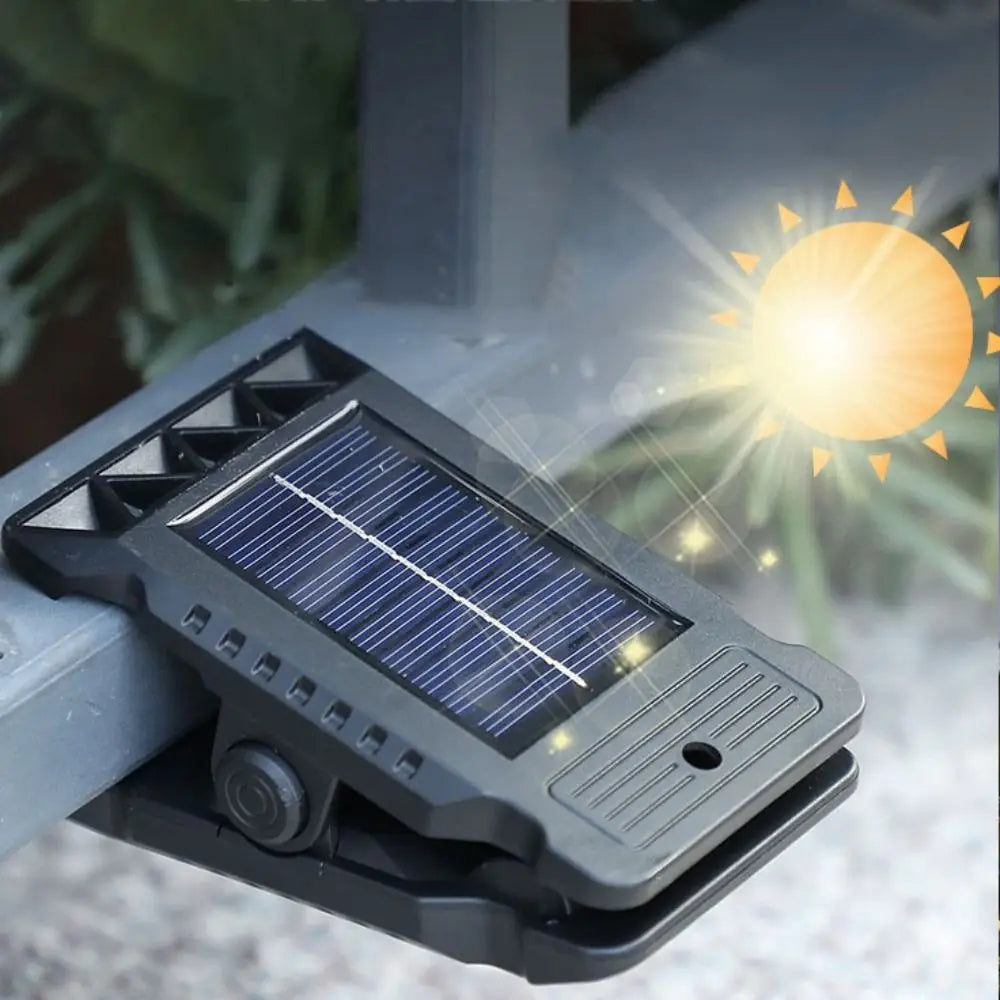 Lampe solaire avec détecteur de mouvement pour l'extérieur | Montage par clip sans outils | Lampe LED étanche | Couverture jusqu'à 30 m² | Temps de charge de 10 heures