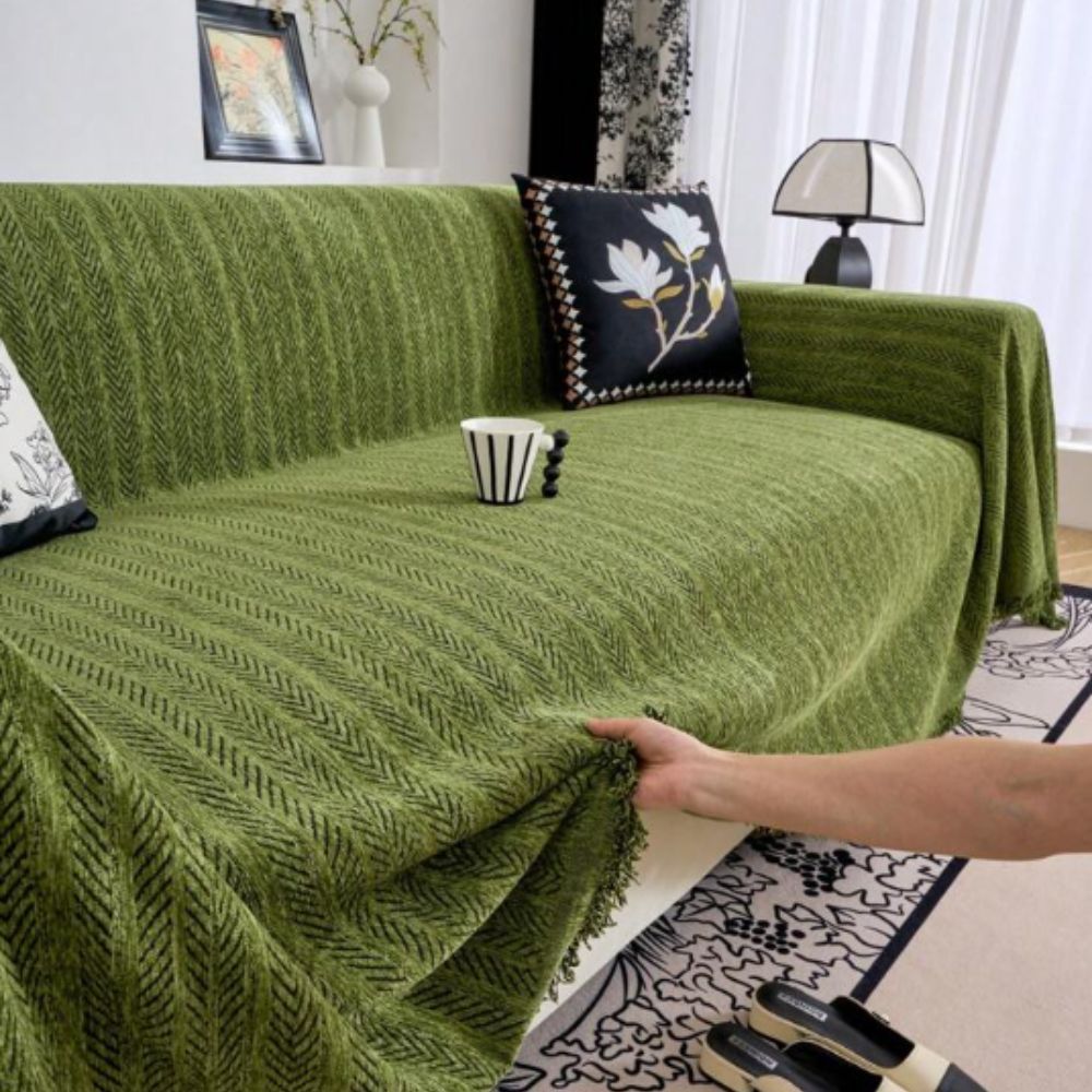 Housse de canapé en chenille à chevrons avec pompons
