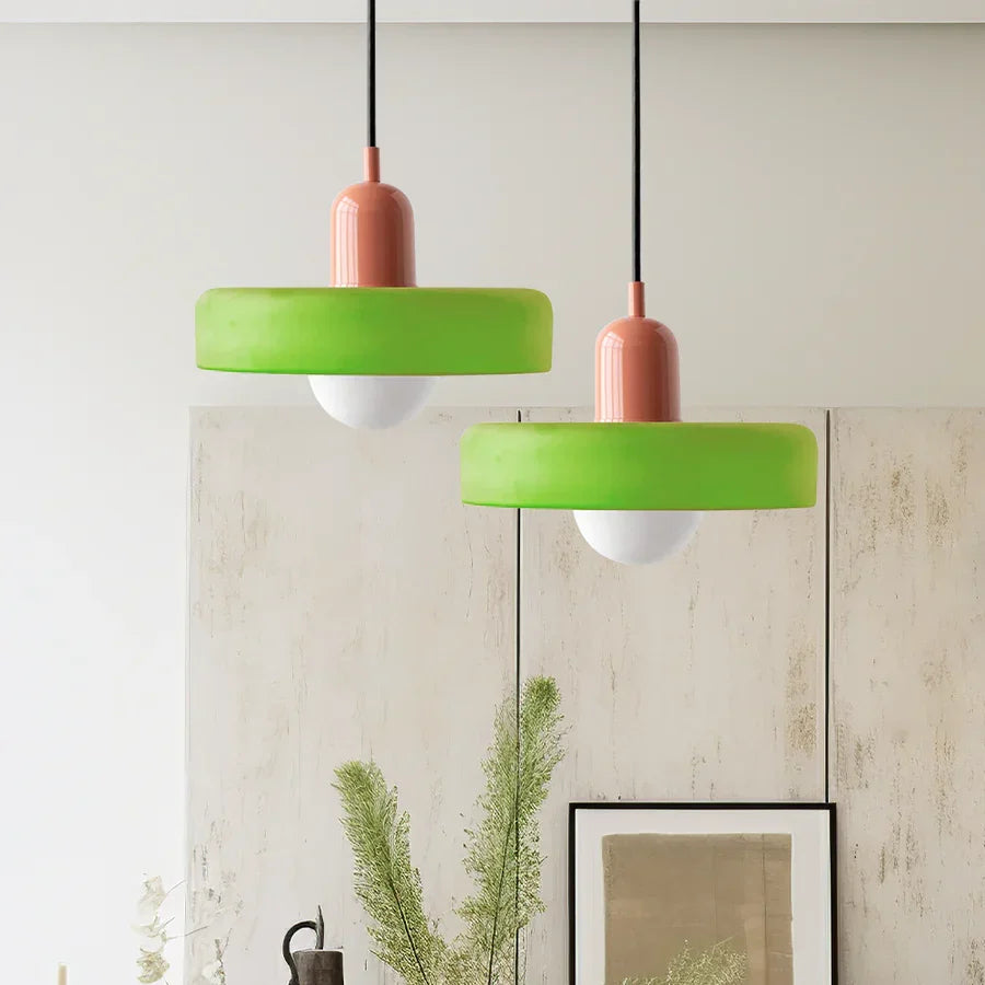 Suspension en verre scandinave pour une élégance intemporelle