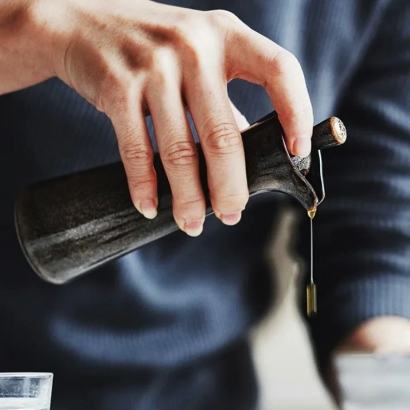 Distributeur d'Huile en Céramique Élégant avec Bec Anti-Goutte pour Cuisine et Table