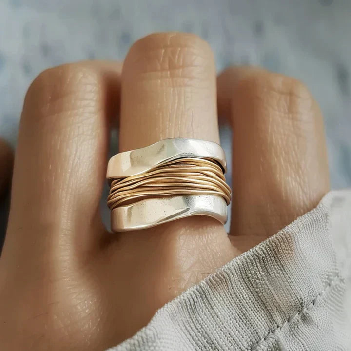 Bague en Argent Élégante avec Accents Dorés Luxueux - Solaira