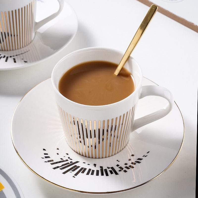 MirrorSip™ Réflexion Animée Miroir de Tasse à Café Créatif - Maintenant 50% DE REMISE !