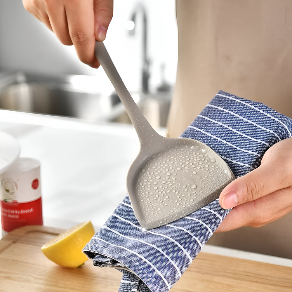 Ensemble d'ustensiles de cuisine en silicone de 15 pièces Khaki - Cuillères et spatules résistantes à la chaleur - Sûres pour les aliments et lavables au lave-vaisselle