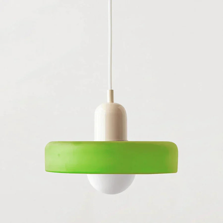 Suspension en verre scandinave pour une élégance intemporelle