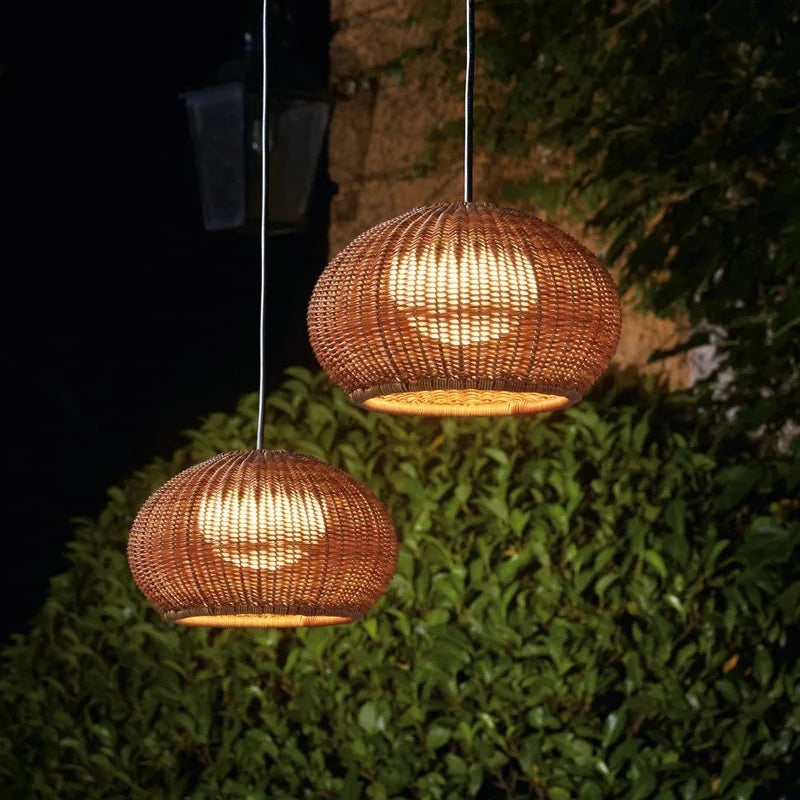 Lampe de plafond en bambou tressé biologique