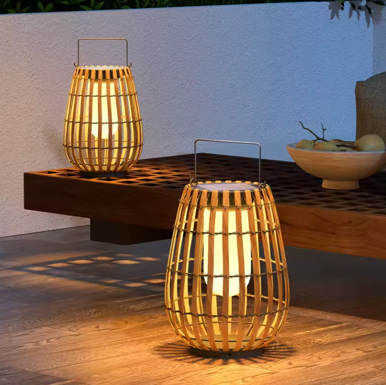 Lampe de sol en rotin solaire d'extérieur | Décoration d'éclairage de patio et de jardin imperméable tissée à la main