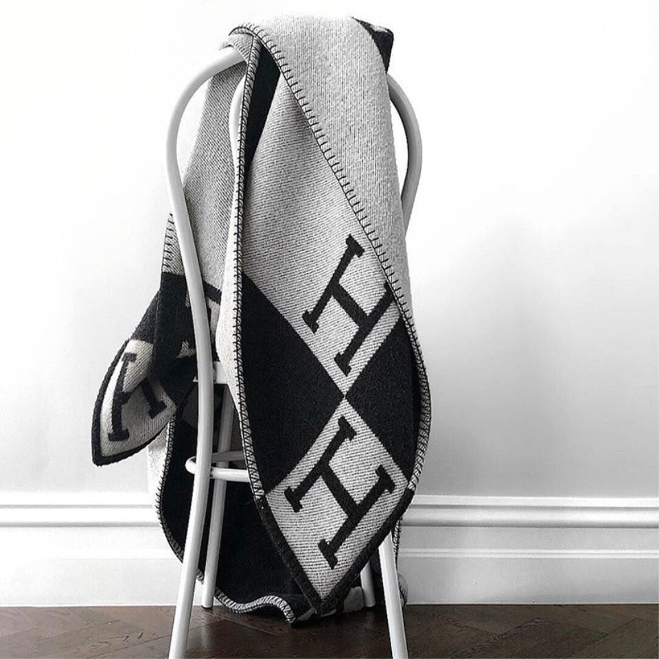 Plaid Exclusif en Cachemire et Laine Doré