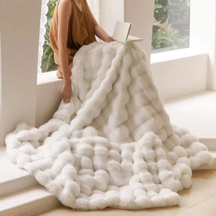 Couverture Pondérée en Fourrure Synthétique PlushHaven