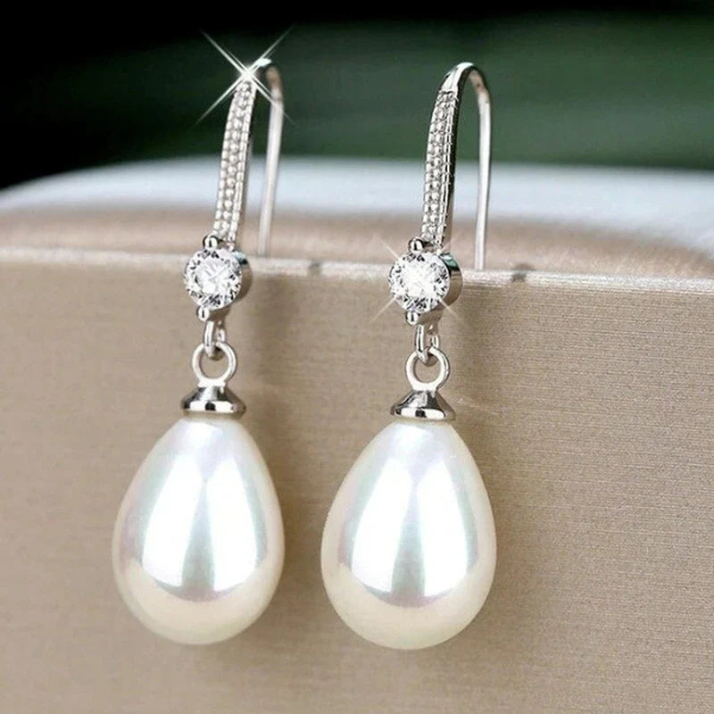 Boucles d'Oreilles en Perles Ovales Blanches