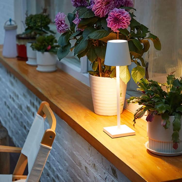 Lampe de table sans fil portable pour un éclairage élégant
