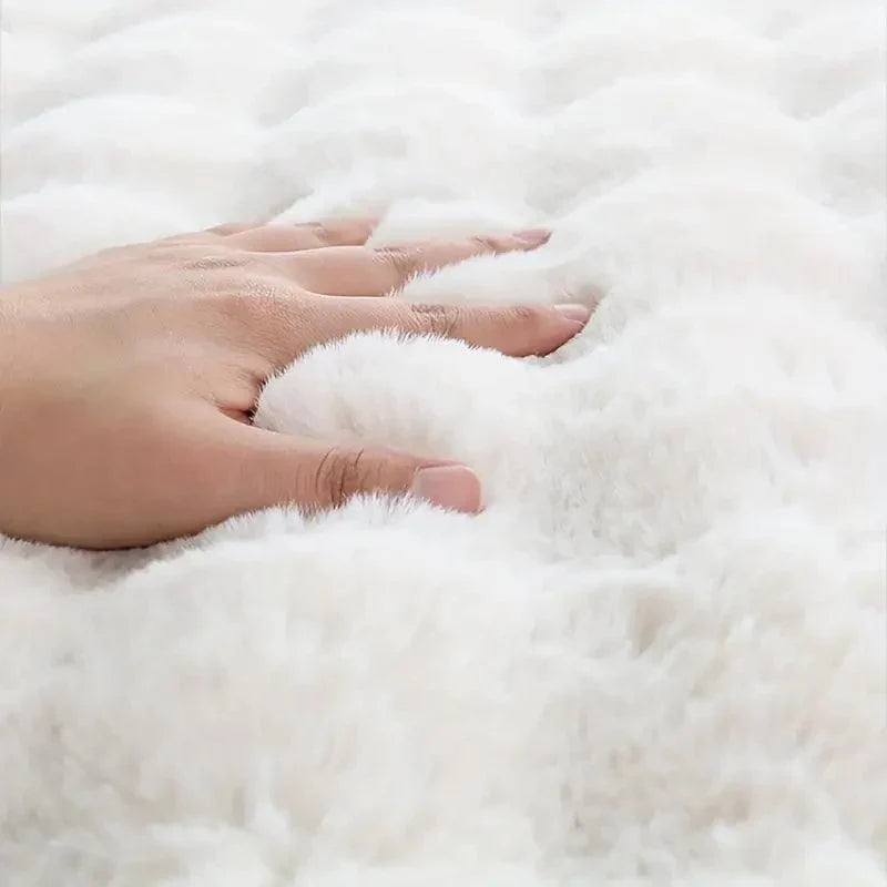 Tapis fleuri en peluche