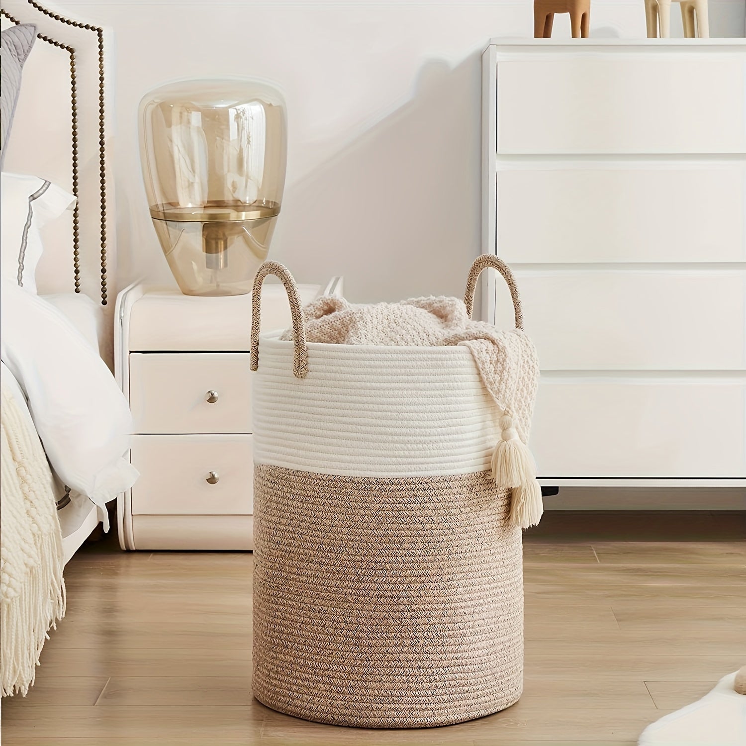 Panier à Linge Élégant Bicolore - Espace pour Plus, Pratique et Durable