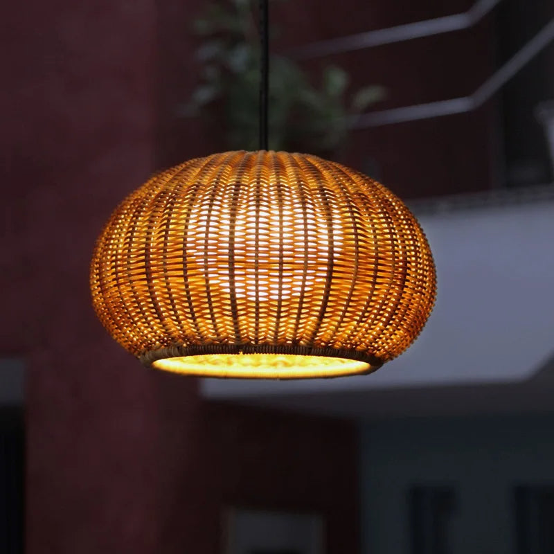 Lampe de plafond en bambou tressé biologique