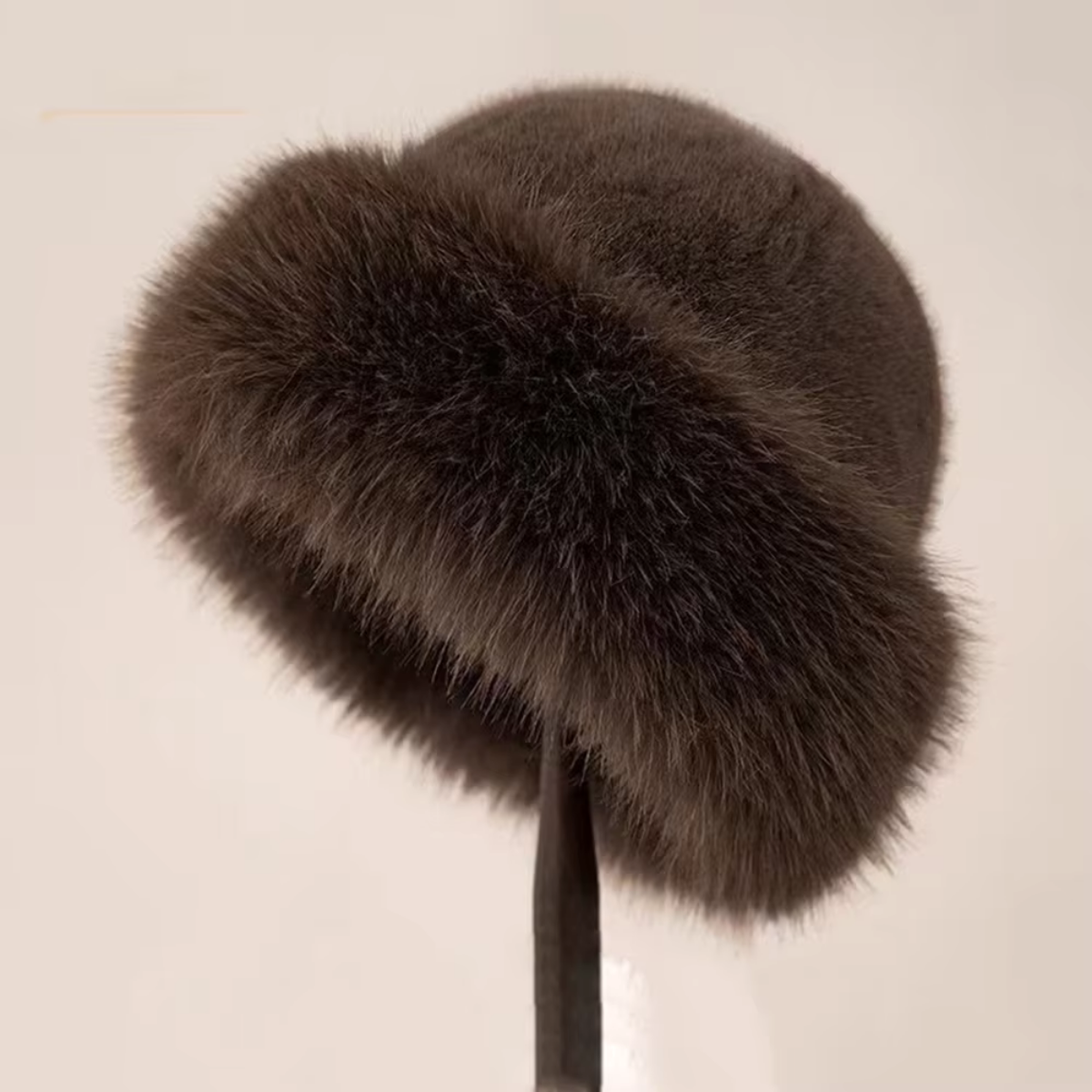 Chapeau en Fourrure Élégant