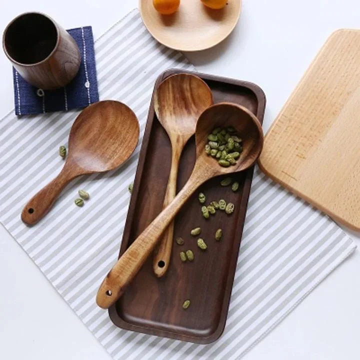 Ensemble de Cuisine en Bois Naturel – Cuisiner de Manière Durable et Élégante