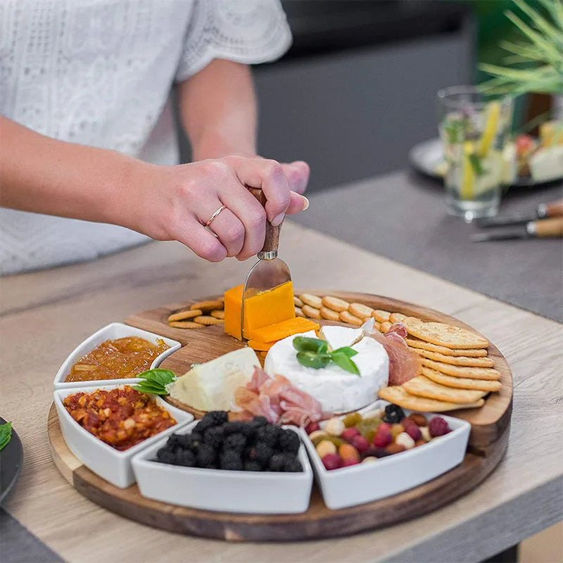 Plateau en bois pour fromages avec ensemble de couteaux