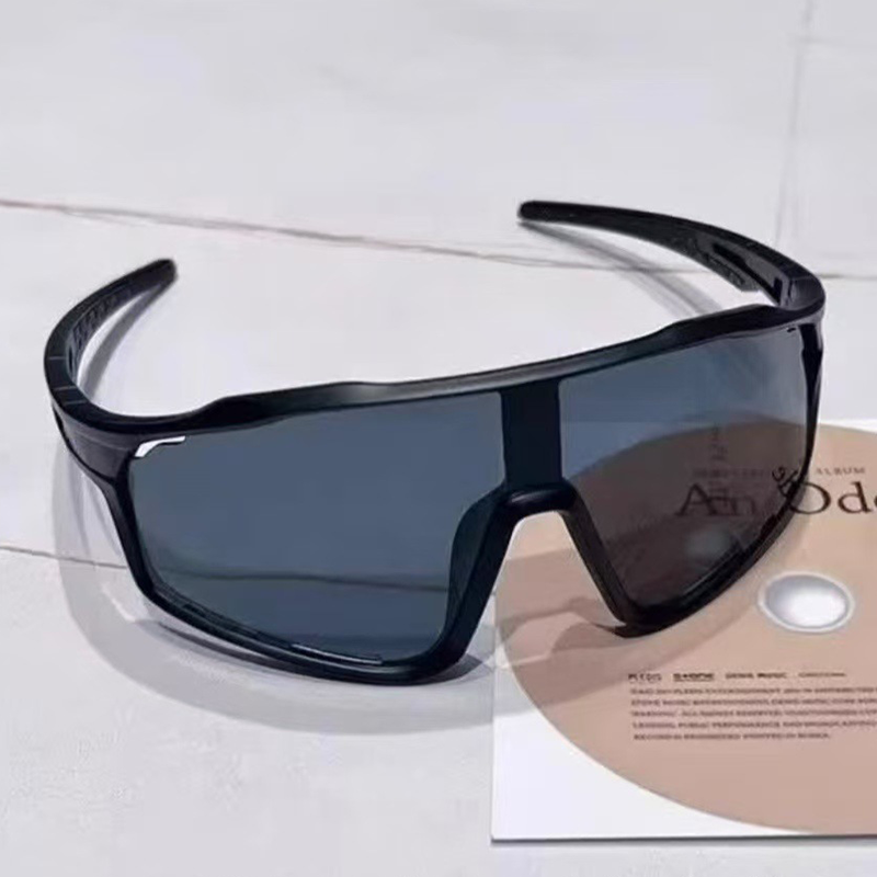 VisionFlex™ | Lunettes de sport – Photochromiques, protection UV & design panoramique