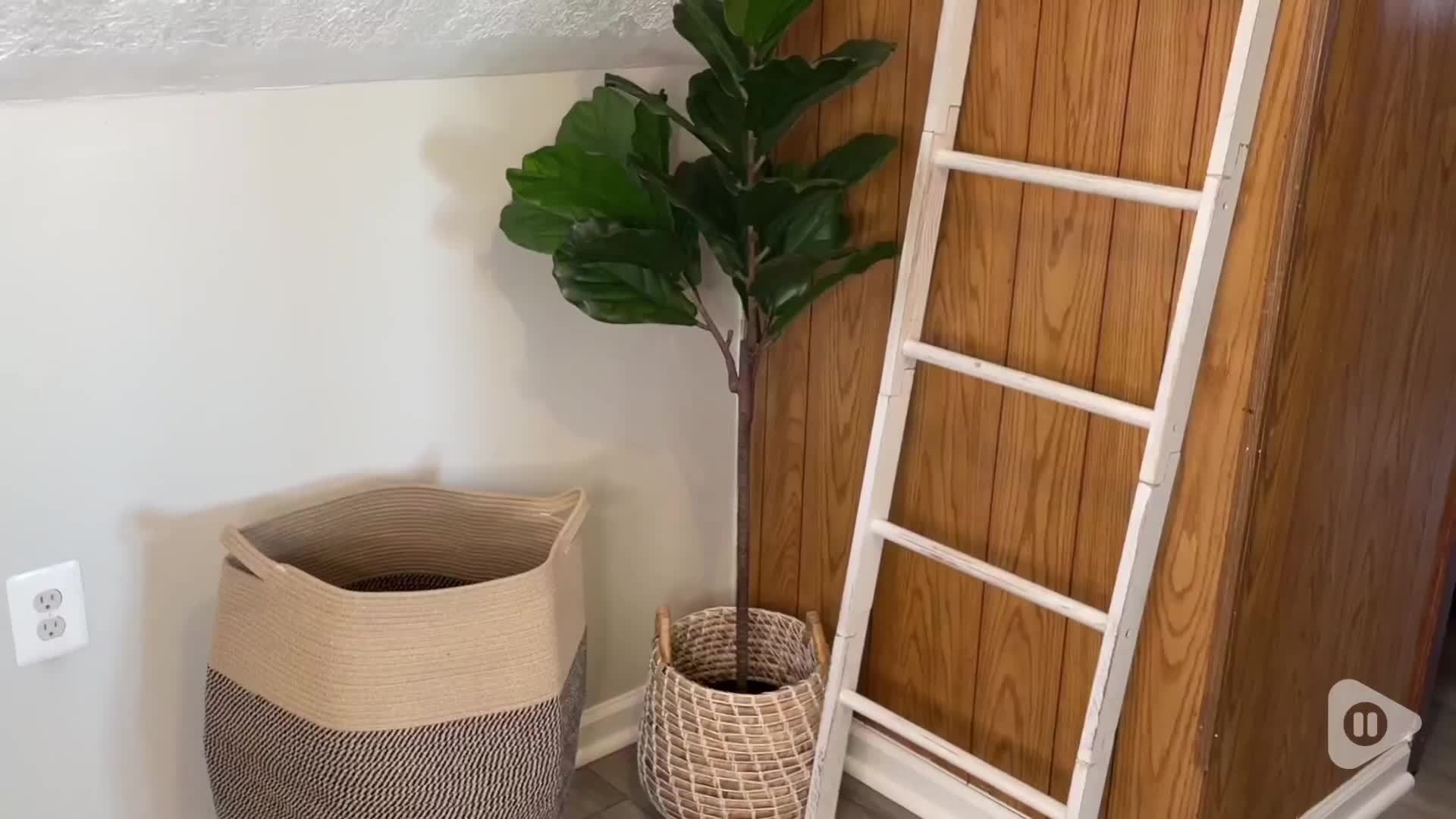 Grand Panier à Linge Tissé en Osier – Pratique et Élégant pour Toute Salle de Lavage
