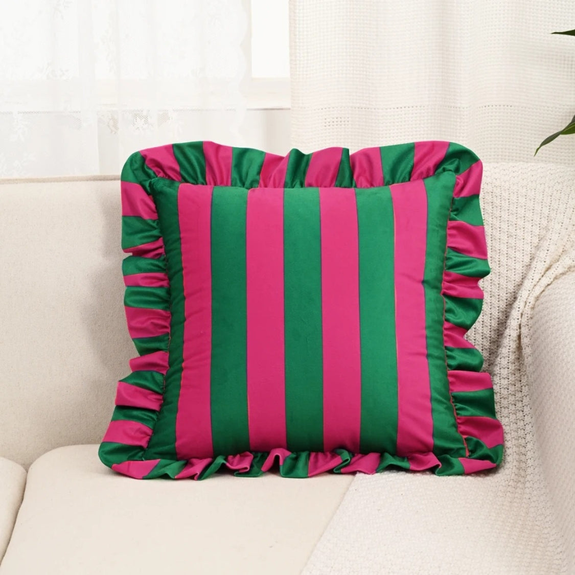 Housse de Coussin à Volants Rayée Rétro