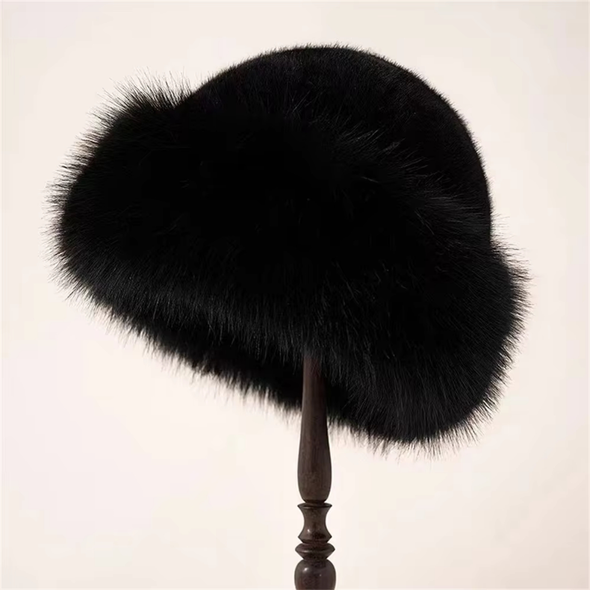 Chapeau en Fourrure Élégant