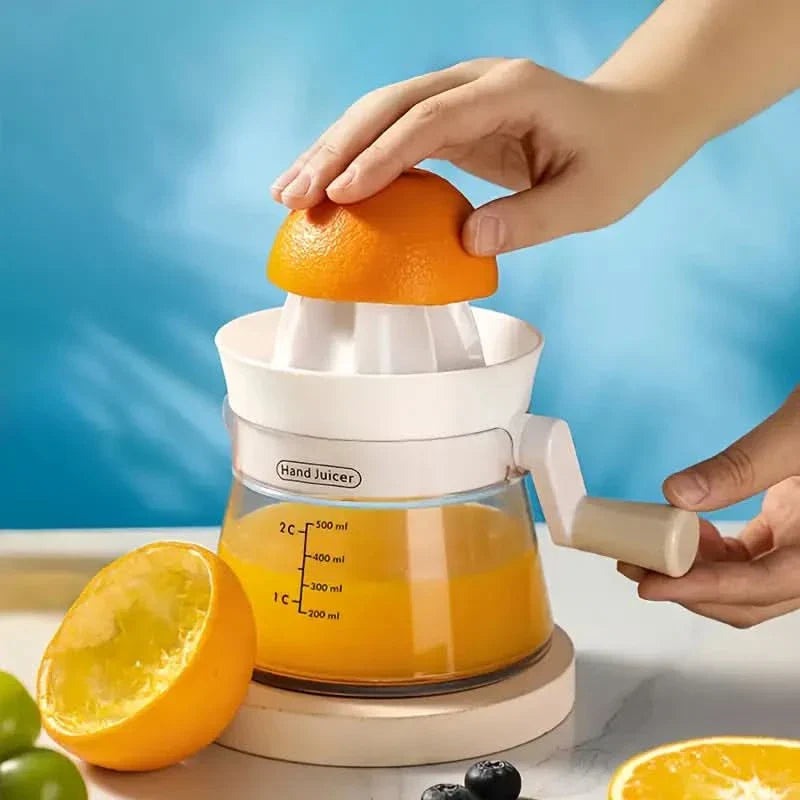 Presse-agrumes manuel pratique pour un jus frais facile
