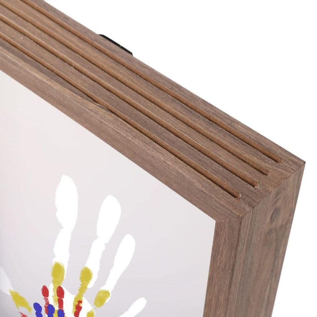 Cadre à empreintes de bébé en bois avec argile