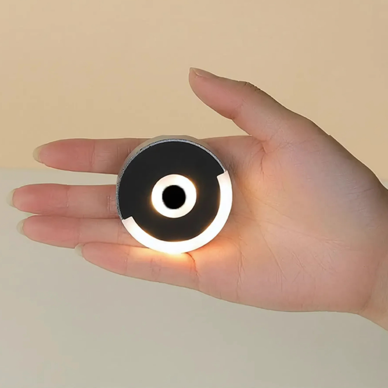 Illuminez votre sac instantanément, même dans l'obscurité totale