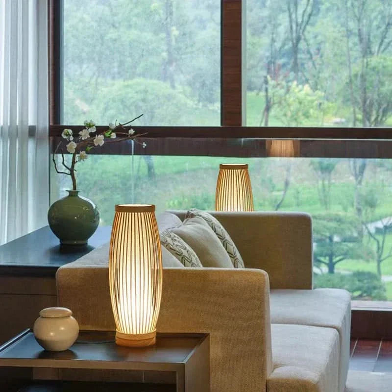Lampe de table en bambou japonais avec lumière chaude