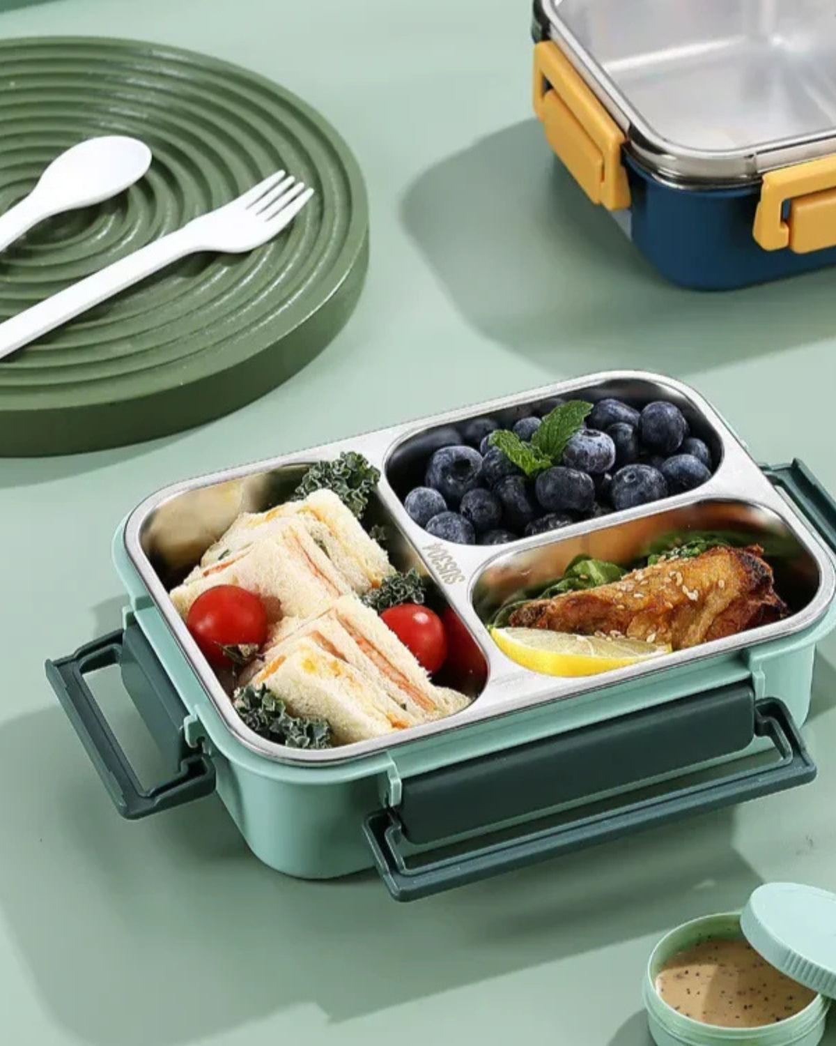 Conteneur alimentaire isolé avec couvercle hermétique