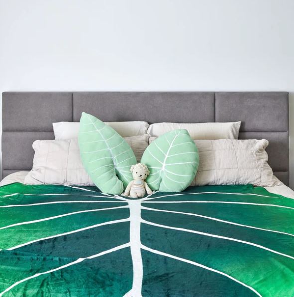LeafyLuxe™ - Couverture en polaire en forme de feuille [Dernier jour de réduction]