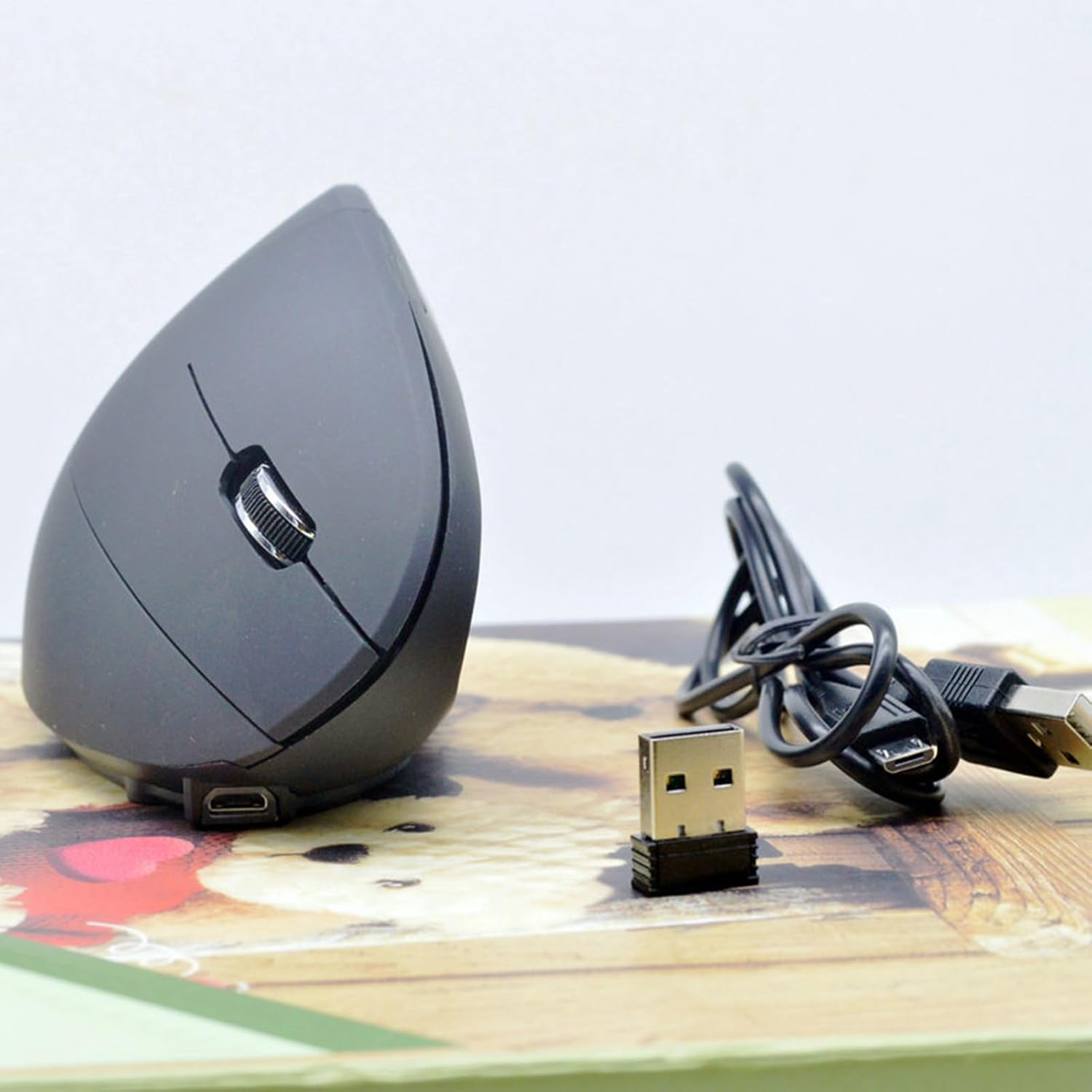 Souris verticale ergonomique sans fil avec possibilité de chargement – Elvion