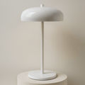 Lampe de table avec abat-jour en dôme et base ronde