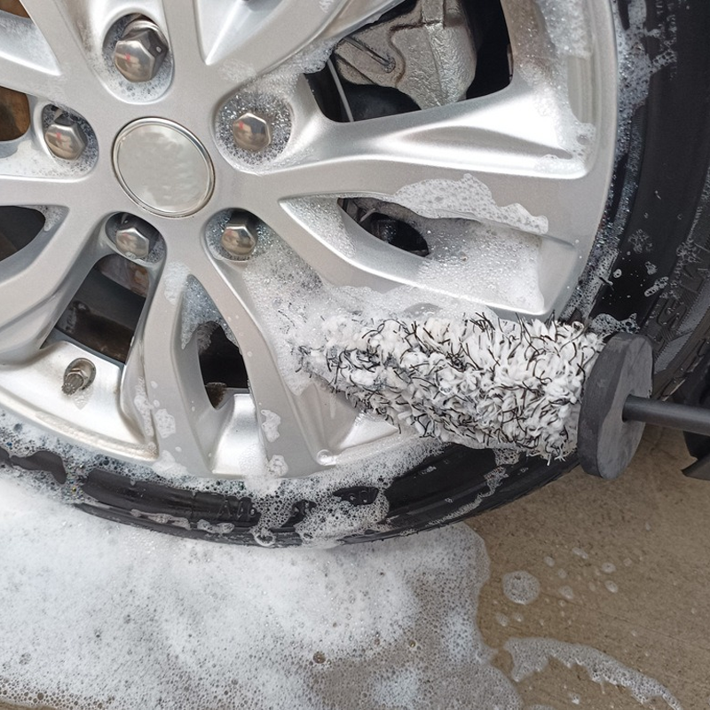 WheelGlow™ | Brosse à jantes en microfibre – Nettoyage en profondeur sans rayures pour des roues impeccables