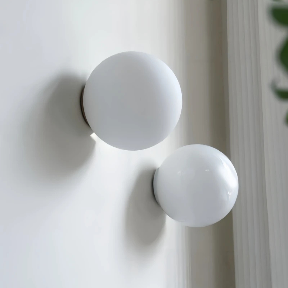 Applique Murale Solstice - Applique en Verre Givré Moderne pour Intérieurs Minimalistes