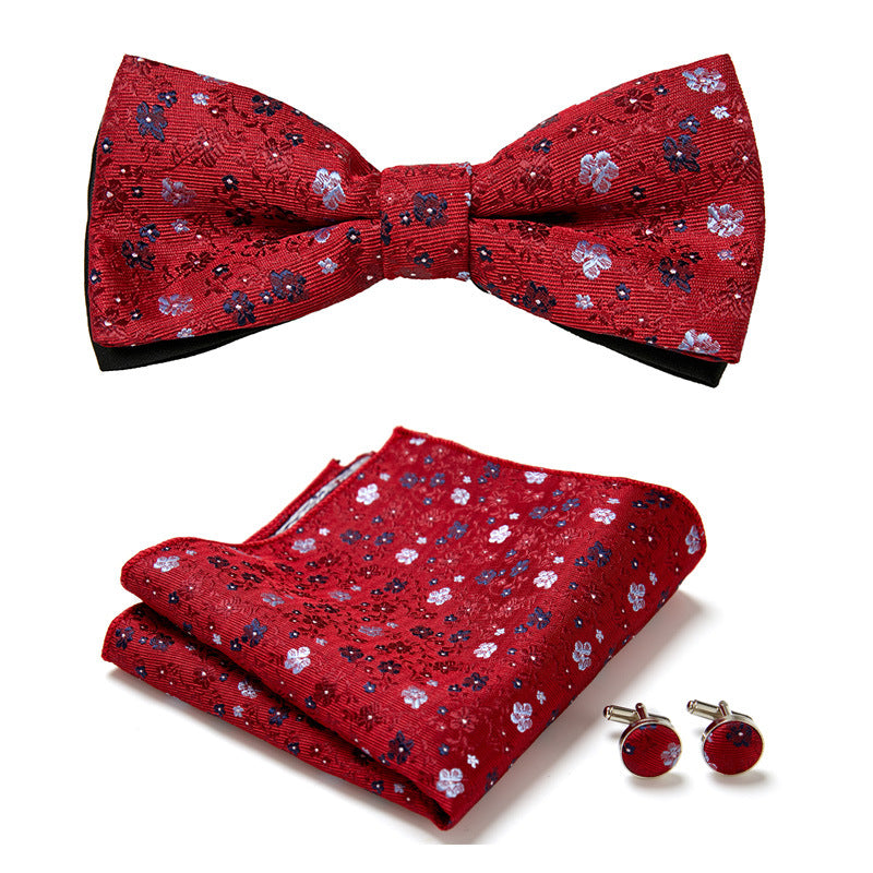 Ensemble de trois pièces avec des nœuds papillon élégants