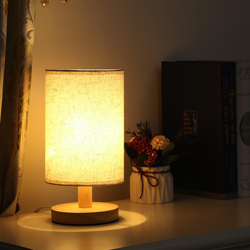 Aiko – Lampe de Table Organique en Bois & Lin avec Télécommande