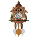 Horloge à coucou traditionnelle | Fabriquée à la main en bois de la Forêt-Noire | Design chalet avec musique et figurines