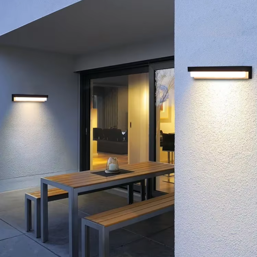 Lumière Murale Solaire à Détection de Mouvement pour Extérieur | Fixture de Jardin en Bronze Noir Durable