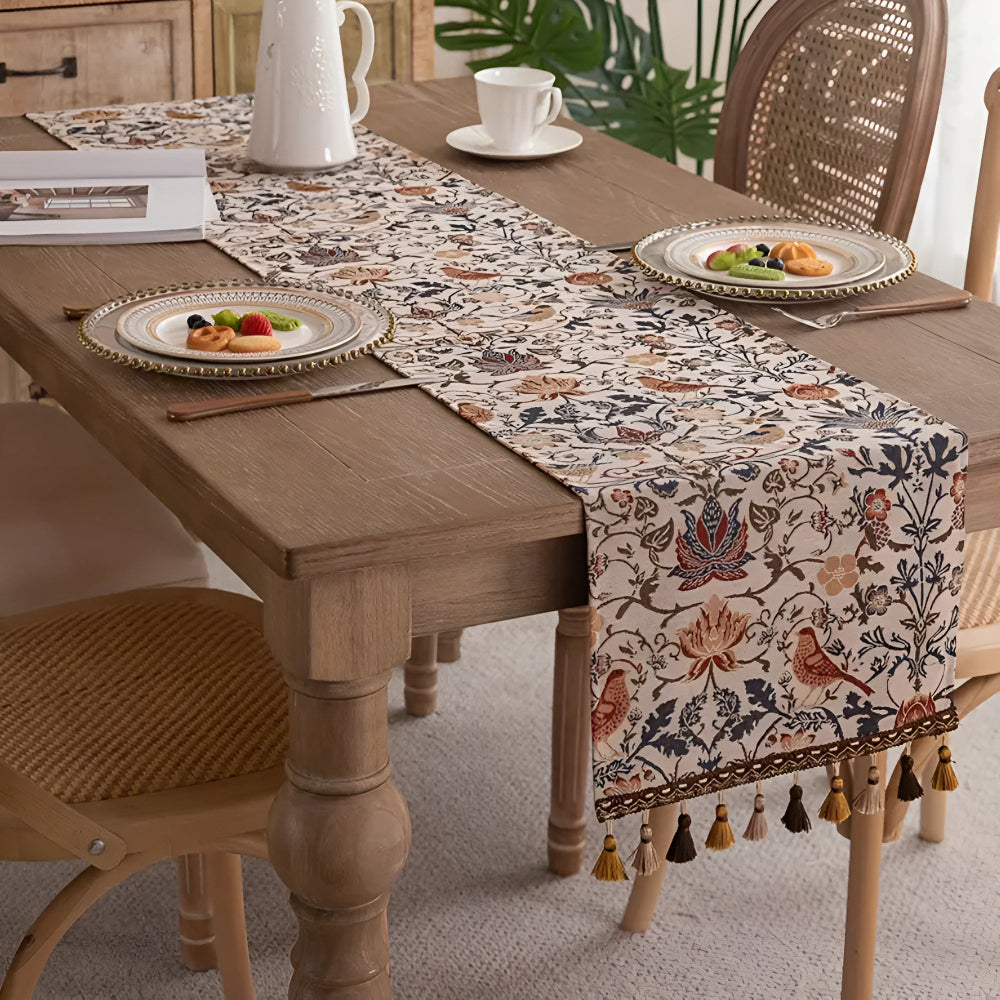 Chemin de table en jacquard vintage fleurs et oiseaux