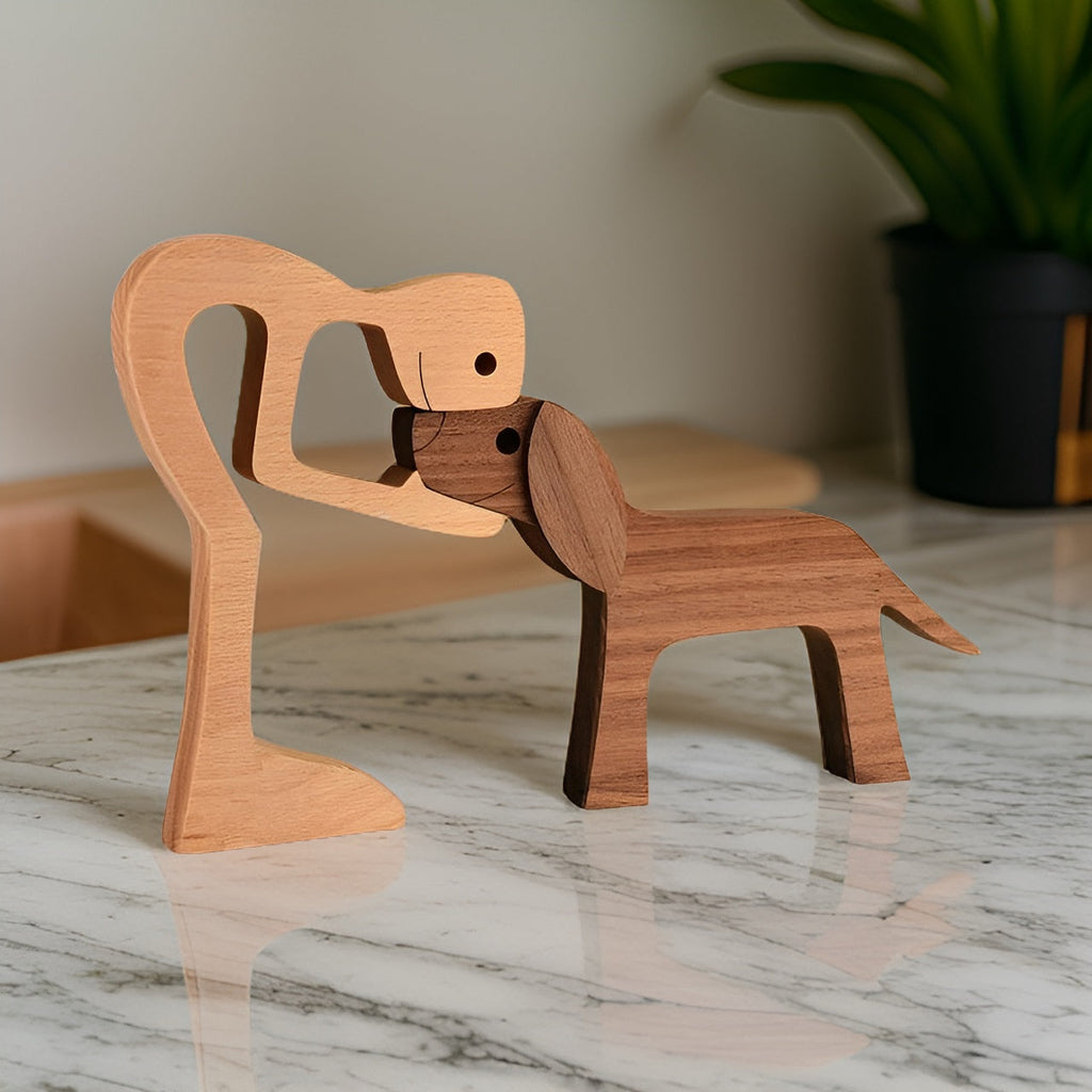 Sculpture en bois de chien et d'homme figurine faite à la main