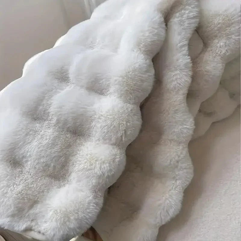 Tapis fleuri en peluche