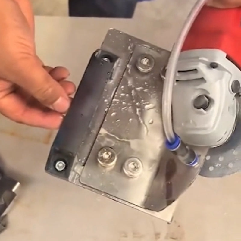 BladeMaster Pro™ — Élimine les vibrations pour des bords de carreaux impeccables et époustouflants – à chaque fois