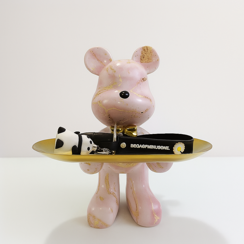 Figurine d'ours debout avec plateau