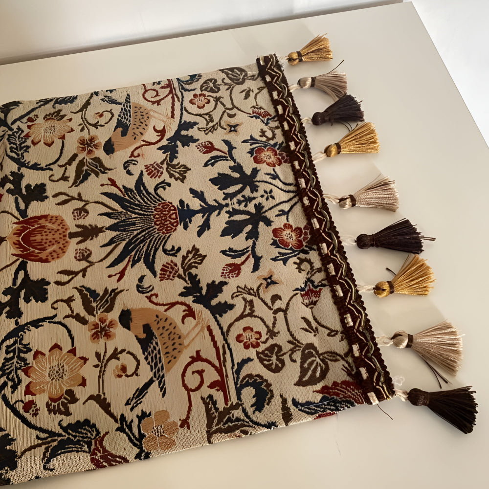 Chemin de table en jacquard vintage fleurs et oiseaux